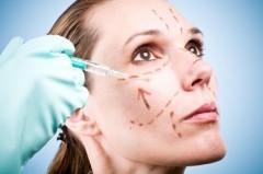 Chirurgia estetica: ritocchi su denti, glutei e naso