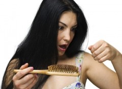 Perdita capelli donna: calvizie, rimedi e suggerimenti