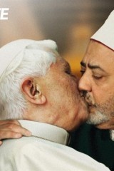 papa-bacio-benetton Benetton: ritirata foto del Papa che bacia l'Imam