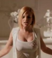 Emma Marrone: flirt tra Belen e Stefano? Commenti fan