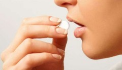 Pillola dei cinque giorni dopo: domani in farmacia
