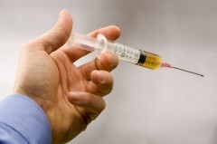 Meningite: arriva il vaccino, sintomi