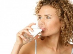 Perdere peso con l'acqua: dieta dimagrante