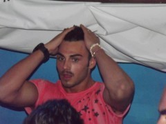 Uomini e Donne anticipazioni: litigio choc tra Teresanna e Francesco. Crisi rapporto