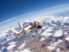 Felix Baumgartner live: diretta e video ultime notizie Red Bull Stratos orario