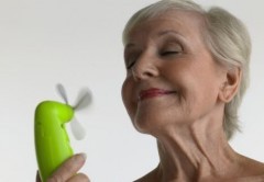Vampate in menopausa: sintomi, rimedi e consigli