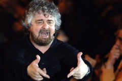 Blog Beppe Grillo: vogliamo stare nella stanza dei bottoni