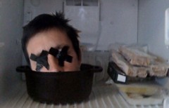 241543903: e spuntano le immagini di teste nel freezer