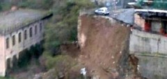 Frana a Genova: foto. Allarme maltempo previsioni meteo oggi 2 aprile 2013