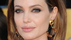 Angelina-Jolie-mastectomia Angelina Jolie mastectomia: rischio emulazione