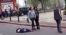 Poliziotto ucciso a Londra con machete video