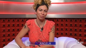 uomini-e-donne-video-mediaset-angela