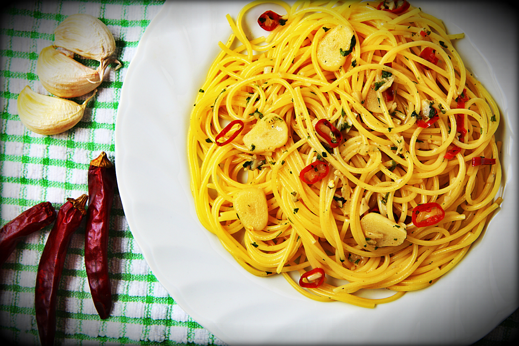 Spaghetti aglio olio e peperoncino ricetta Bimby