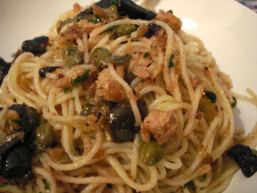 Spaghetti tonno, olive e capperi ricetta Bimby