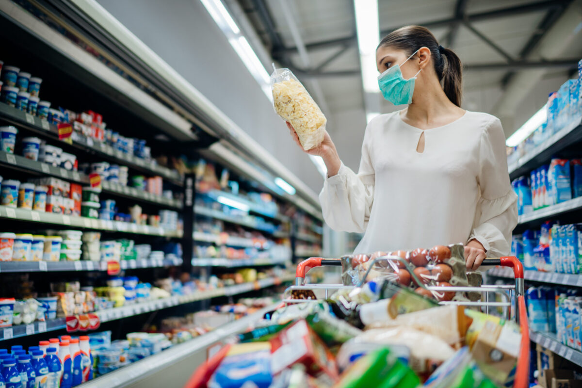 Spesa al supermercato: il momento migliore per farla e i trucchi per spendere meno